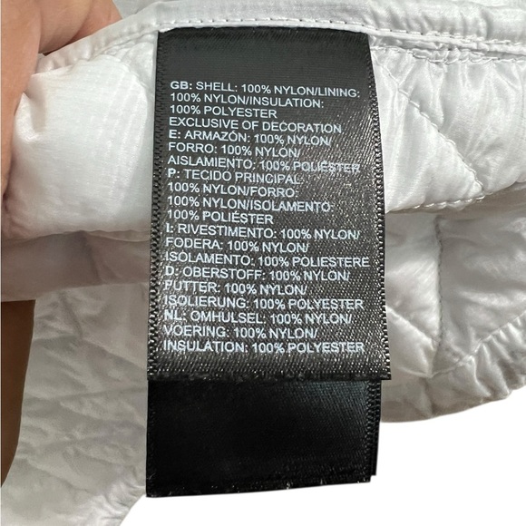 The North Face Gray and White Quilted
Thermoball Eco Jacket, size XL - Picture 9 of 15